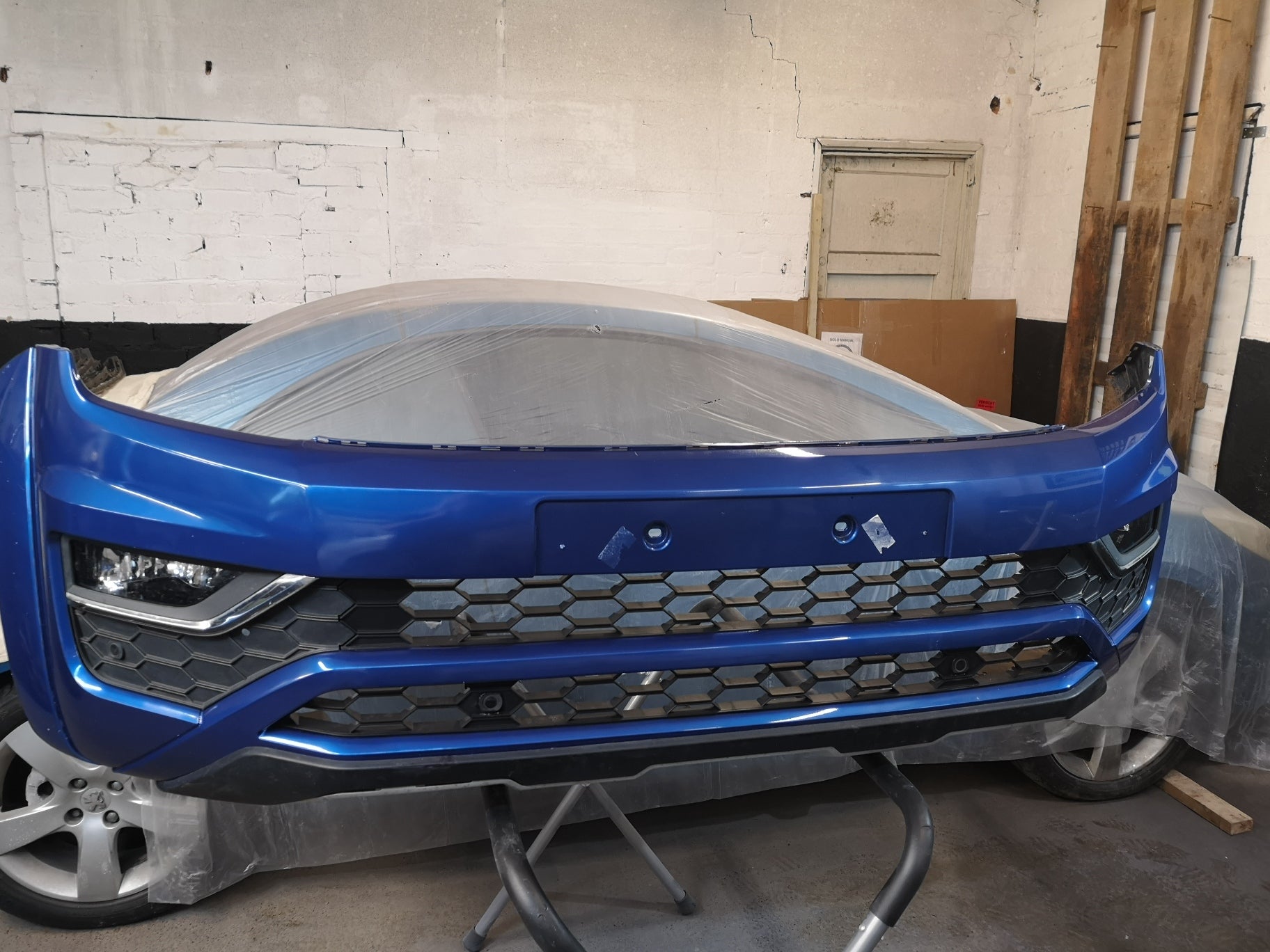 Volkswagen Amarok Front Damage