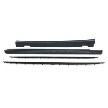 Ladda upp bild till gallerivisning, Mercedes W212 2014-15 AMG Style Side Skirts
